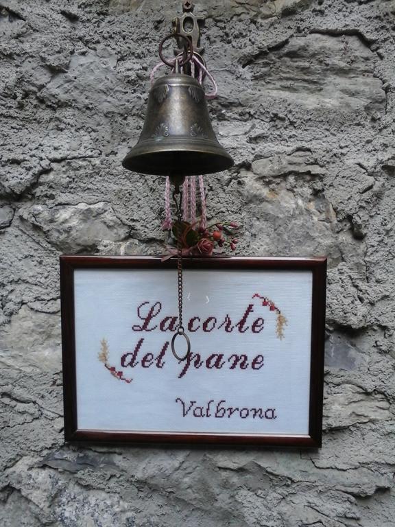 La Corte Del Pane Valbrona Exterior photo